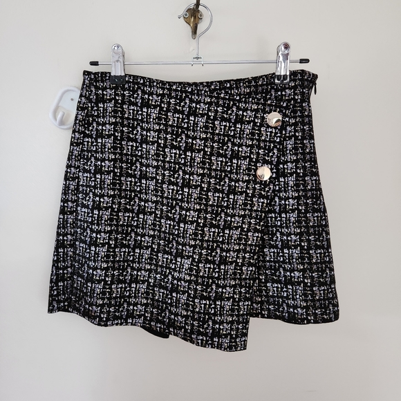 ZARA shorts - Picture 1 of 4